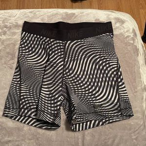 Nike Women's Compression Shorts | Color: Black and Grey | Size: L